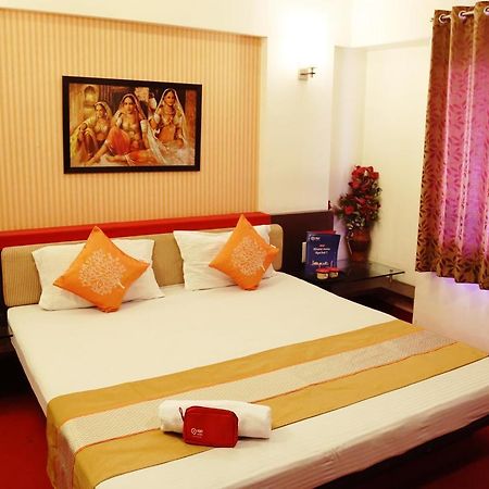 Addhuri Comforts Inn Mysore Extérieur photo